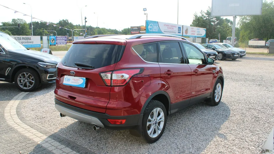 FORD Kuga -