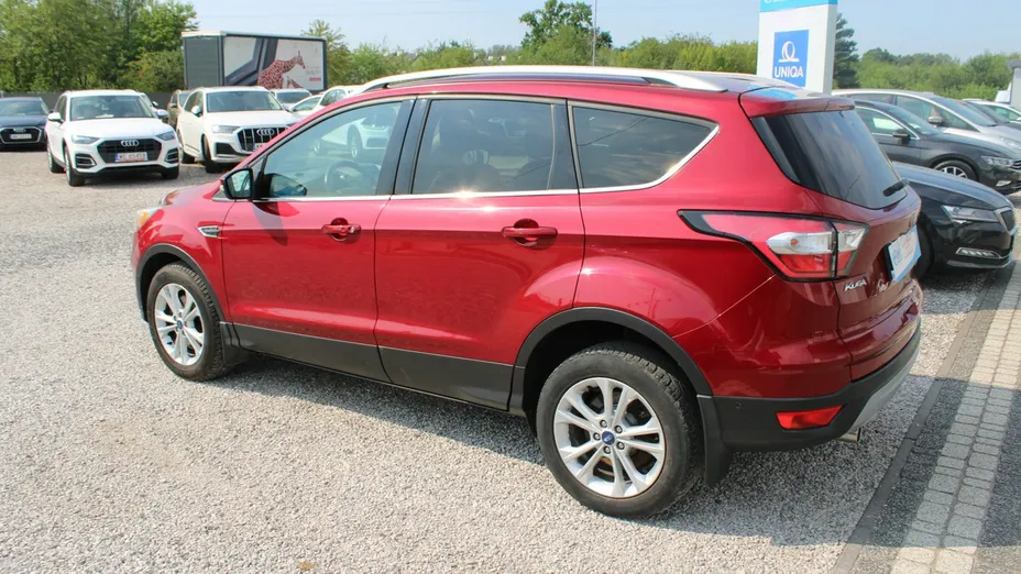 FORD Kuga -