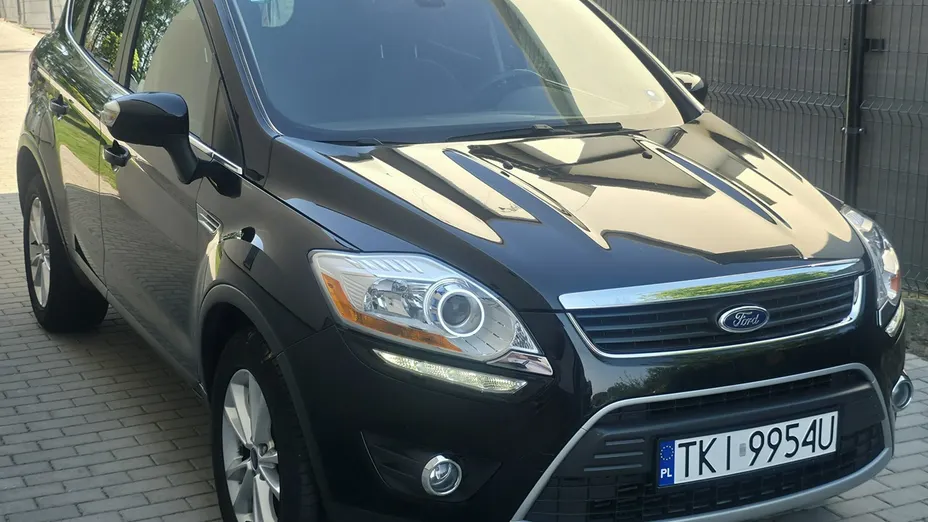 FORD Kuga -
