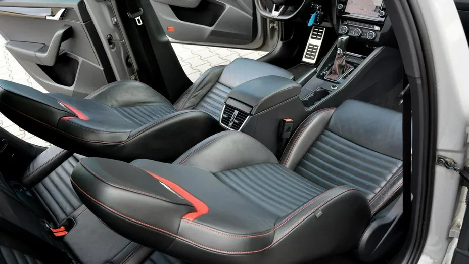 SKODA Octavia -