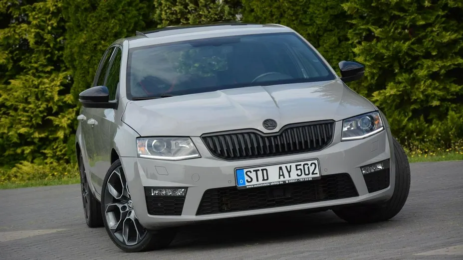 SKODA Octavia -