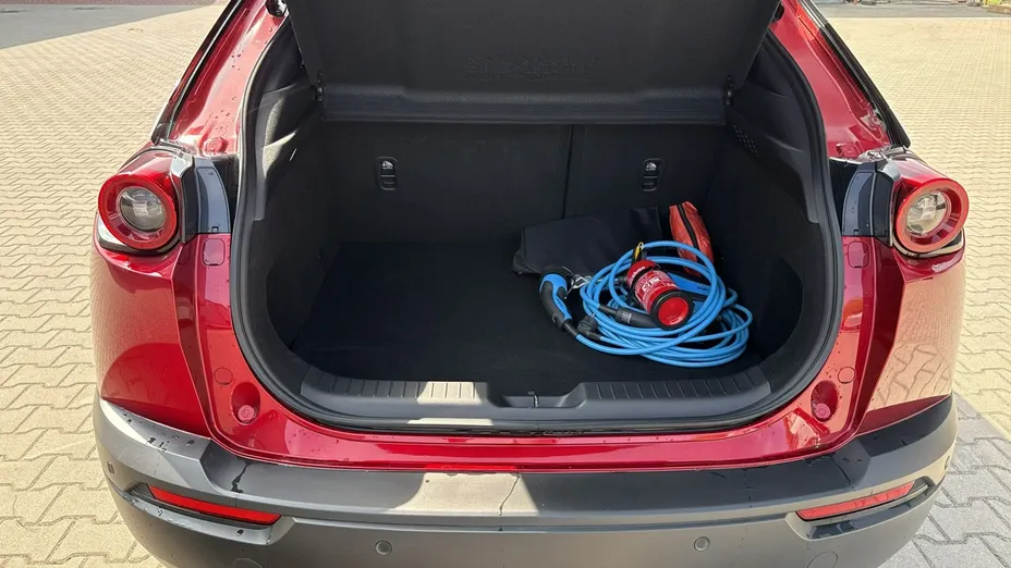 MAZDA MX-30 -