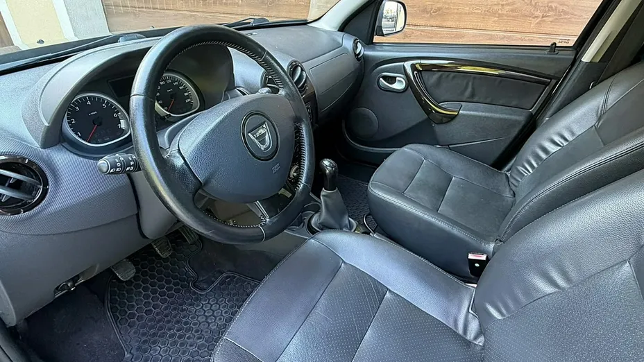 DACIA Duster -
