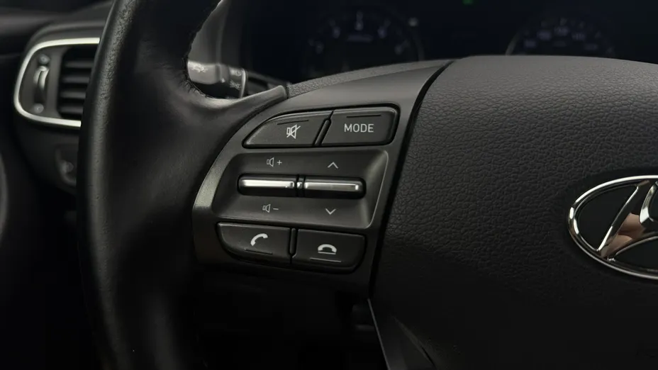 HYUNDAI i30 -