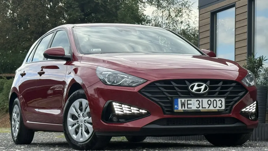 HYUNDAI i30 -