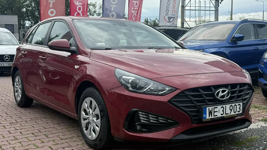 HYUNDAI i30 -