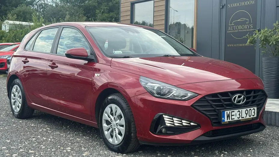 HYUNDAI i30 -