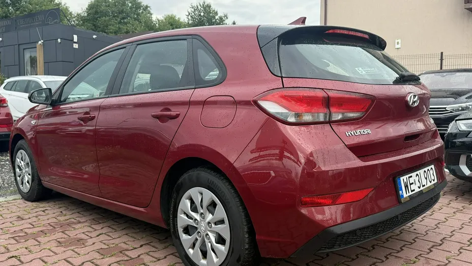 HYUNDAI i30 -