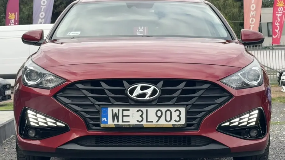HYUNDAI i30 -