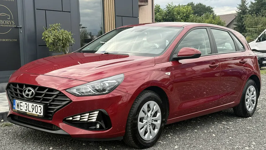 HYUNDAI i30 -