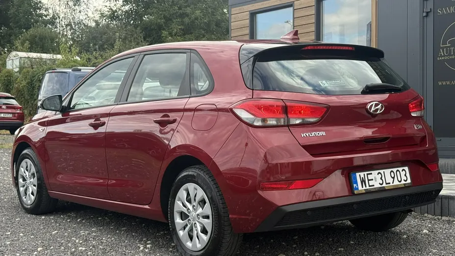 HYUNDAI i30 -