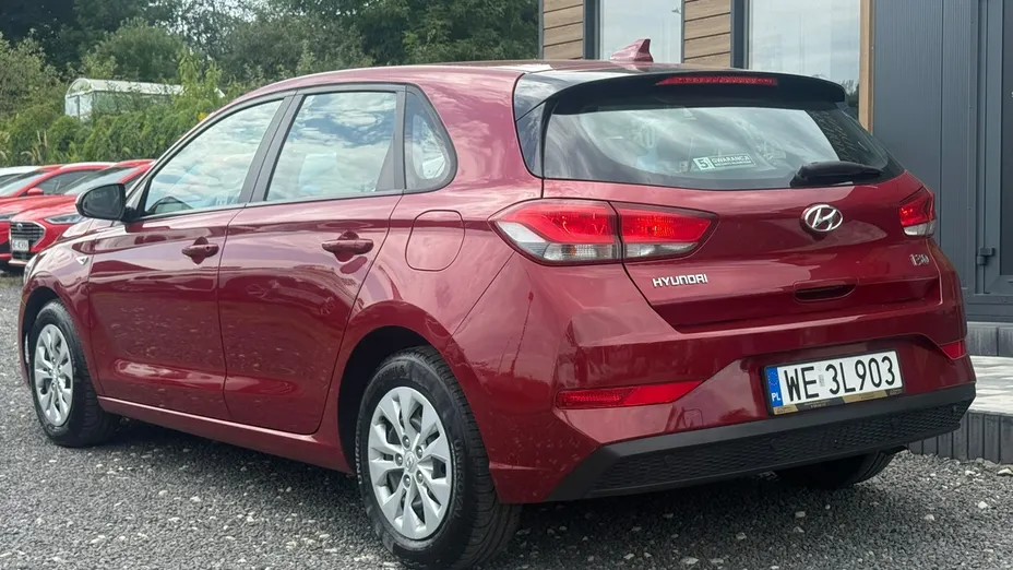 HYUNDAI i30 -