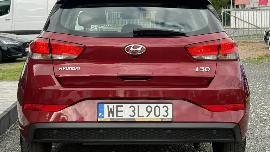 HYUNDAI i30 -