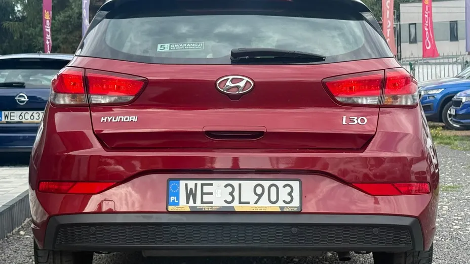 HYUNDAI i30 -