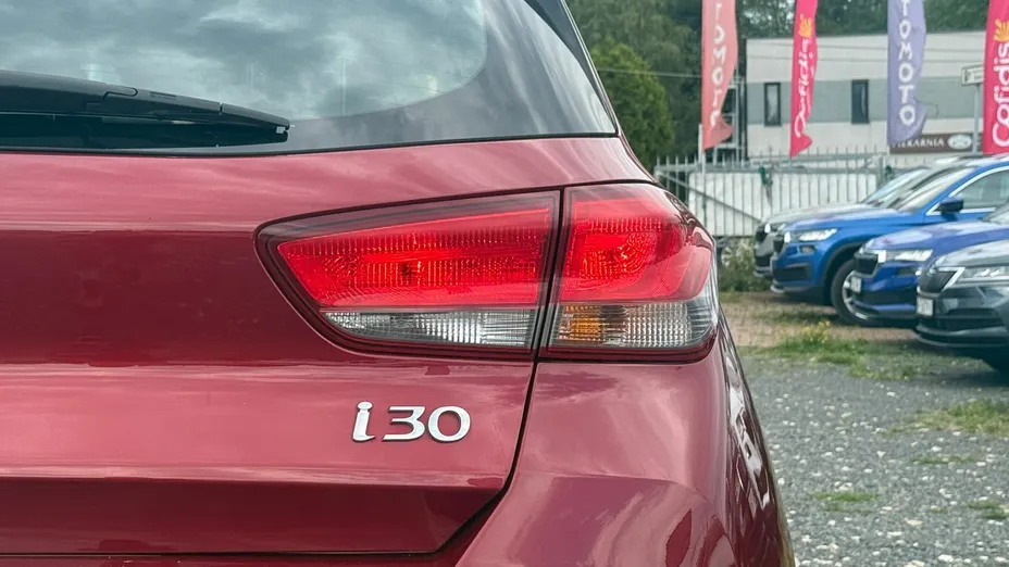 HYUNDAI i30 -