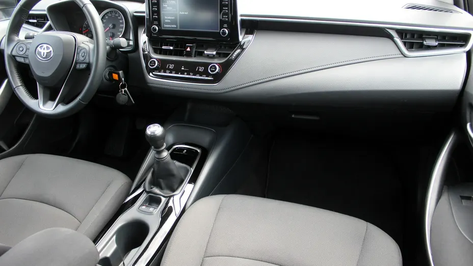 TOYOTA Corolla -