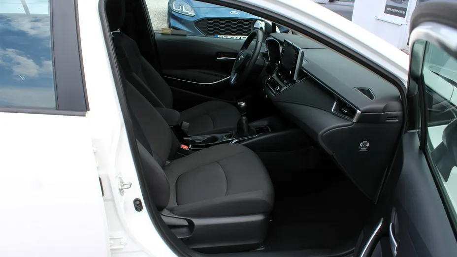 TOYOTA Corolla -