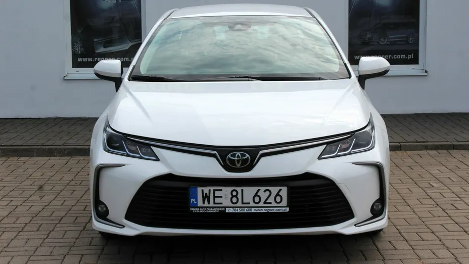 TOYOTA Corolla -