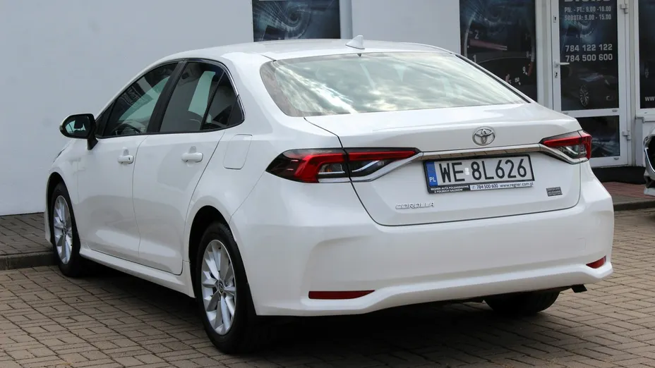 TOYOTA Corolla -