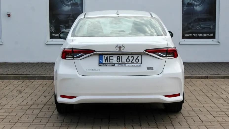 TOYOTA Corolla -