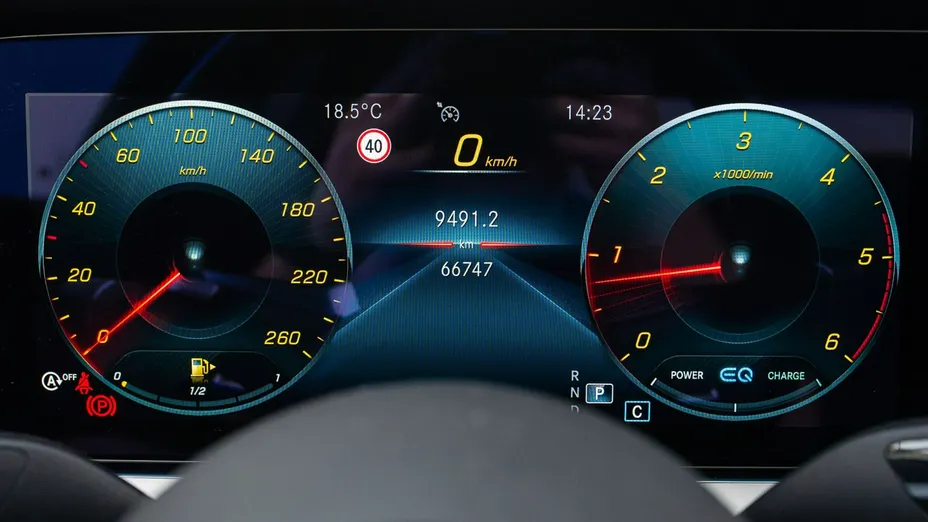 MERCEDES-BENZ E Klasa -