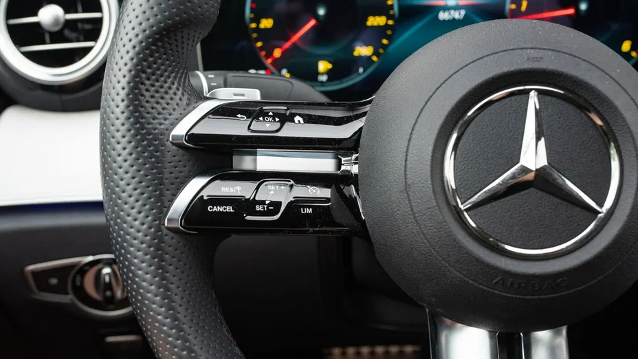 MERCEDES-BENZ E Klasa -