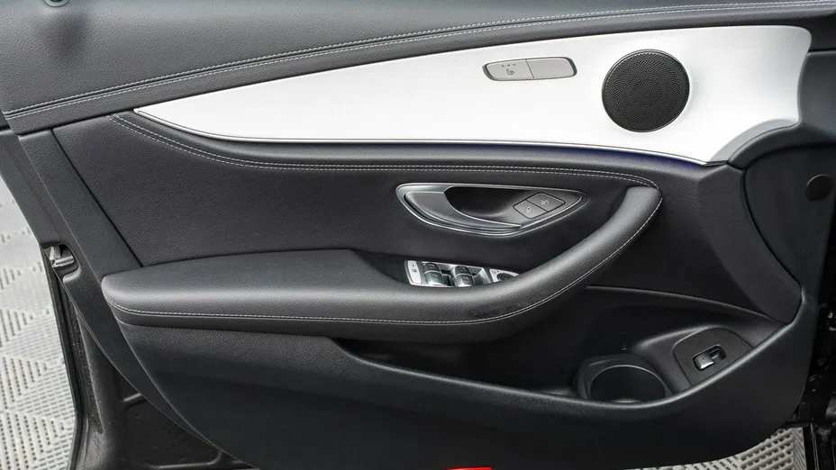 MERCEDES-BENZ E Klasa -