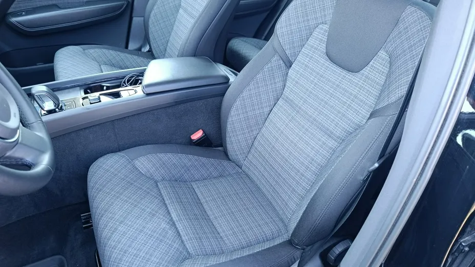 VOLVO XC60 -