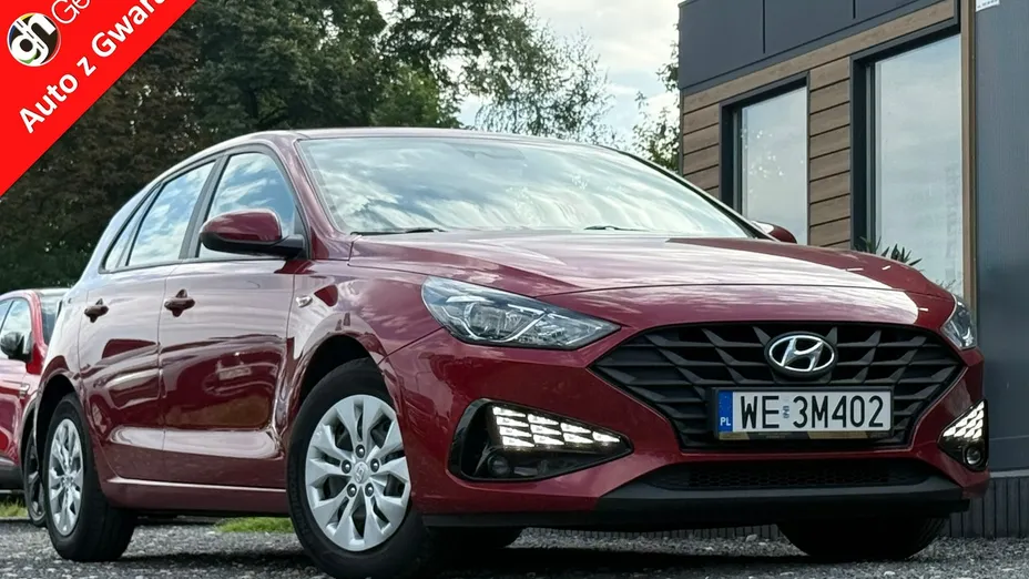 HYUNDAI i30 -