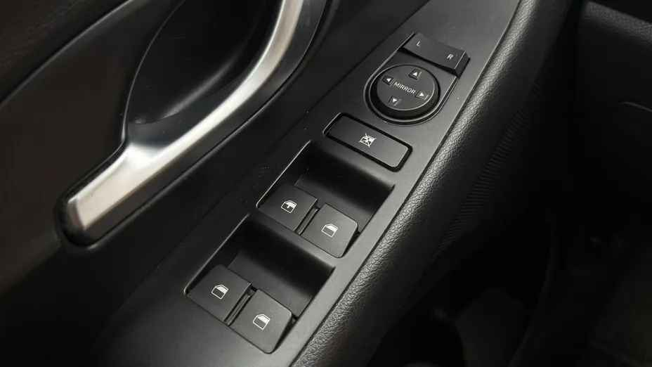 HYUNDAI i30 -