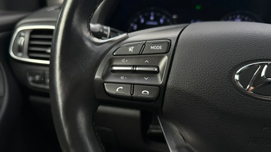 HYUNDAI i30 -