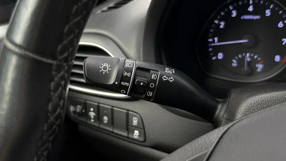 HYUNDAI i30 -
