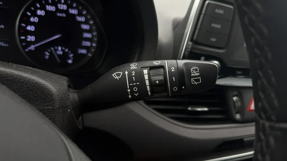 HYUNDAI i30 -