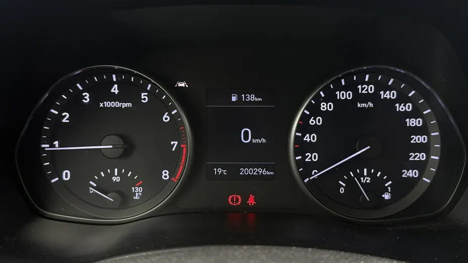 HYUNDAI i30 -