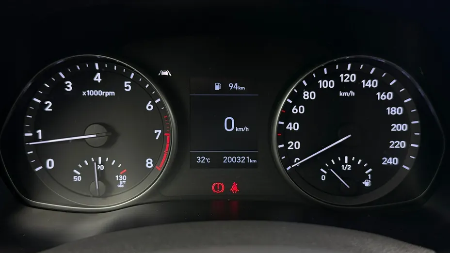 HYUNDAI i30 -