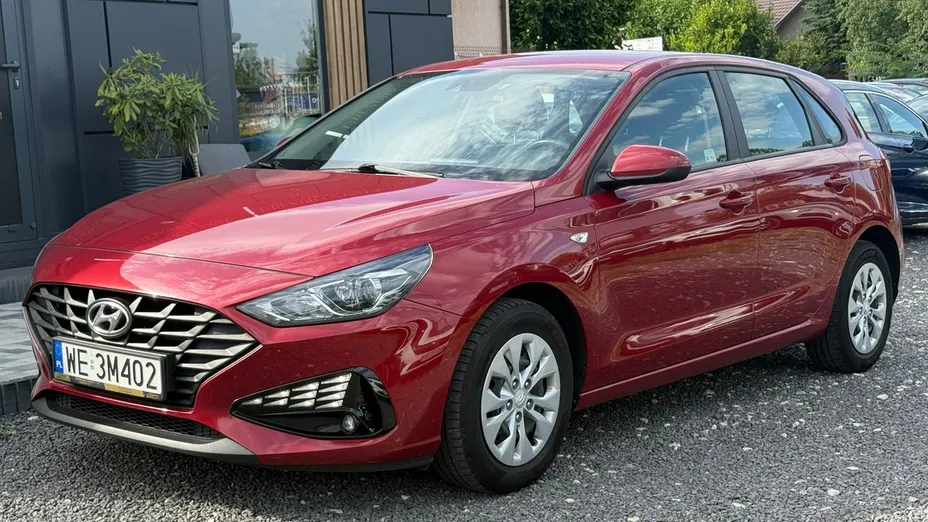 HYUNDAI i30 -