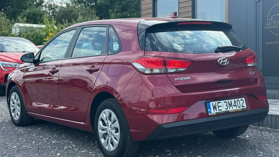 HYUNDAI i30 -