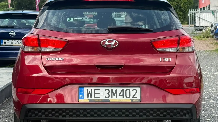 HYUNDAI i30 -