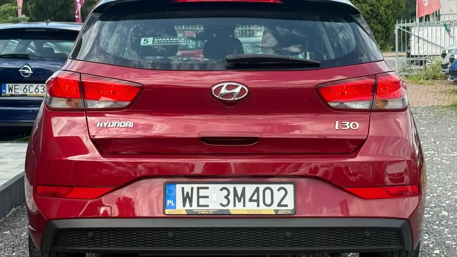HYUNDAI i30 -