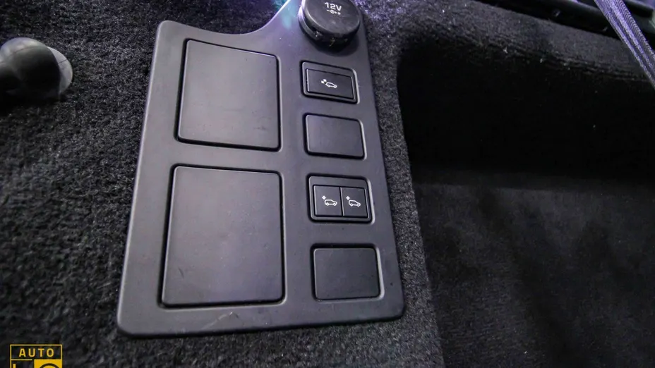 LAND ROVER Discovery -