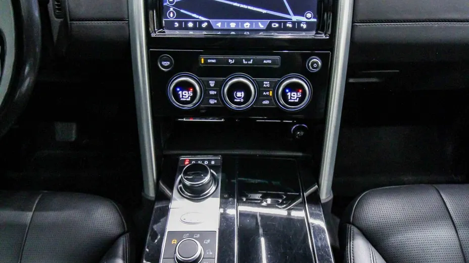 LAND ROVER Discovery -