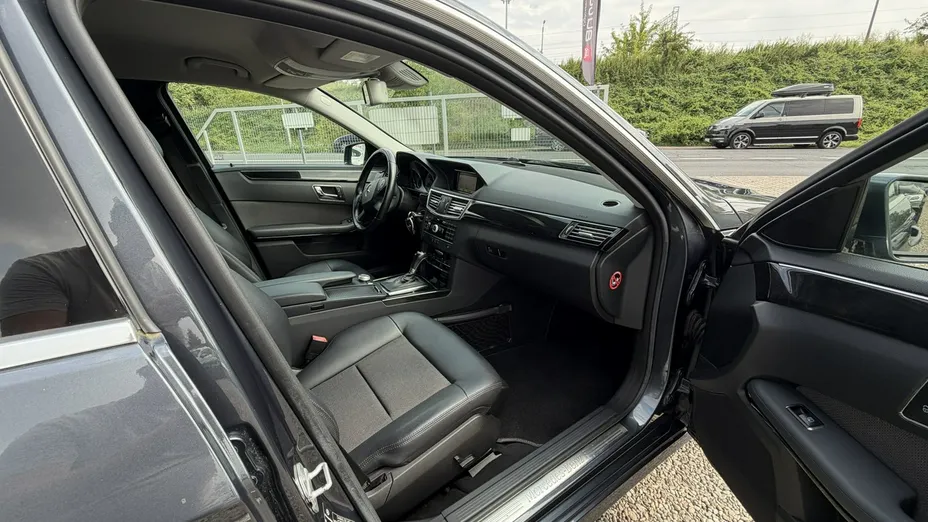 MERCEDES-BENZ E Klasa -