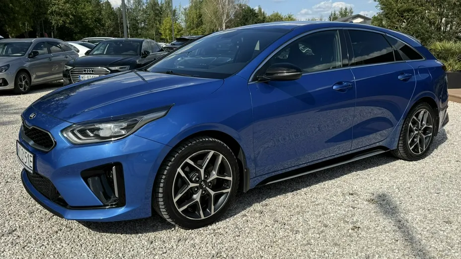 KIA ProCeed -