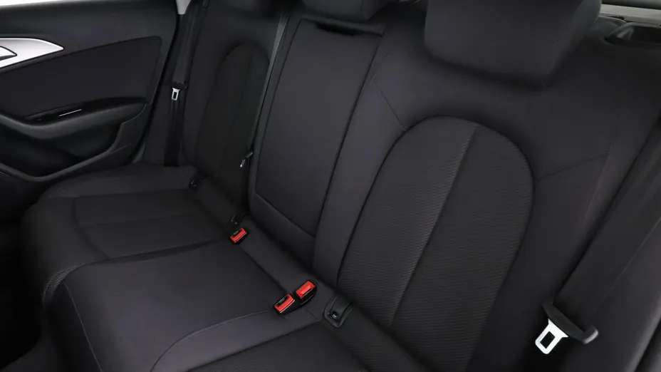 AUDI A6 -