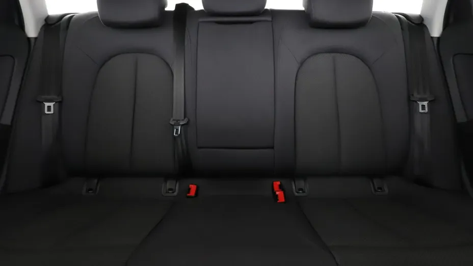 AUDI A6 -
