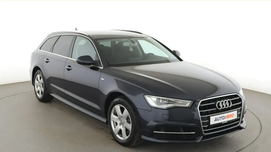 AUDI A6 -