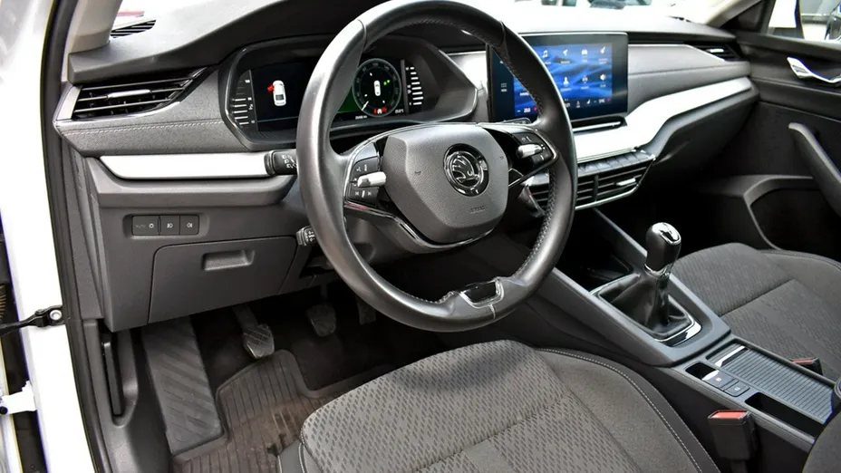 SKODA Octavia -