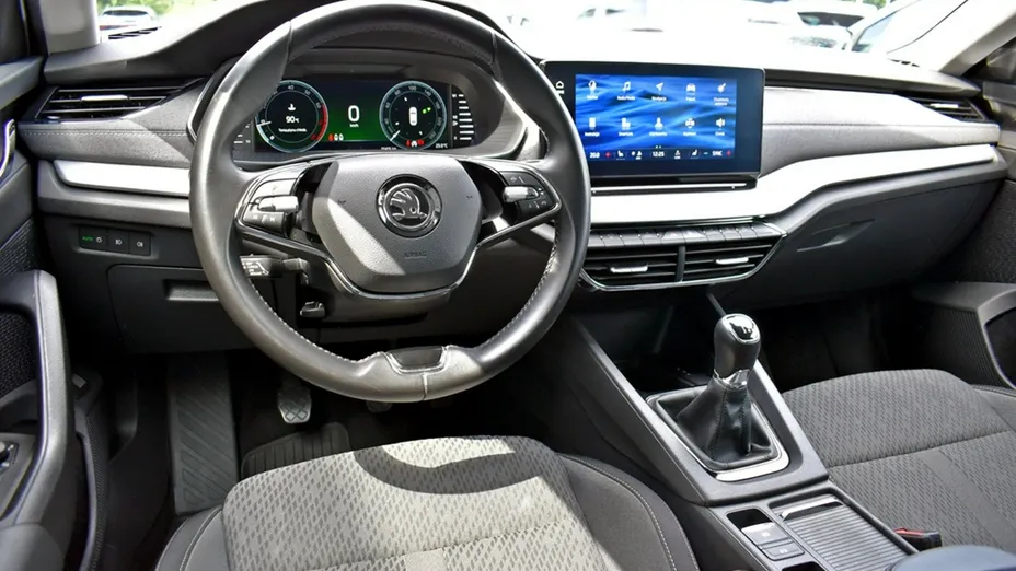 SKODA Octavia -