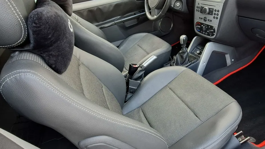 OPEL Tigra -