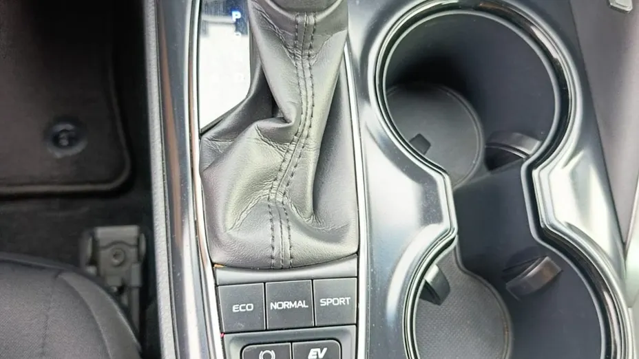 TOYOTA Camry -